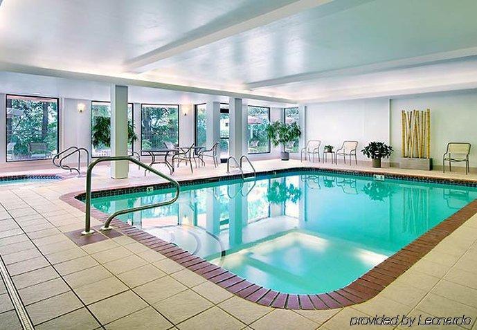 Courtyard 3* Asheville